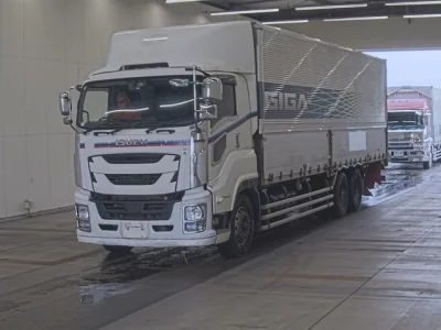 Isuzu GIGA