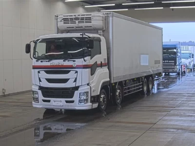Isuzu GIGA