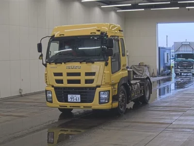 Isuzu GIGA