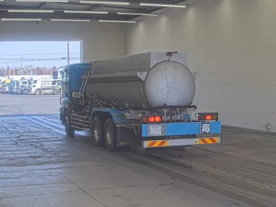 Isuzu GIGA  с аукциона в Японии