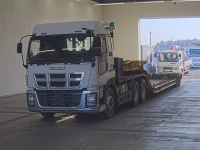 Isuzu GIGA  с аукциона в Японии