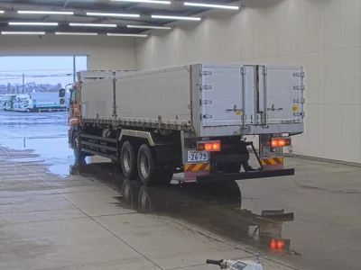 Isuzu GIGA  с аукциона в Японии