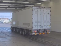 Isuzu GIGA лот № 4090 оценка R  с аукциона в Японии 1