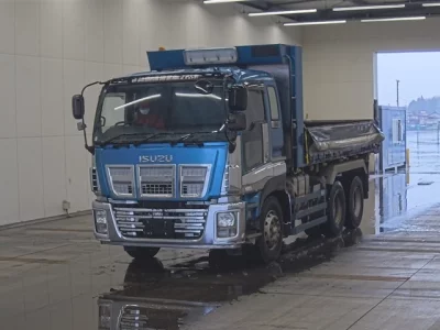 Isuzu GIGA
