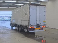 Isuzu GIGA лот № 4204 оценка 3  с аукциона в Японии 1