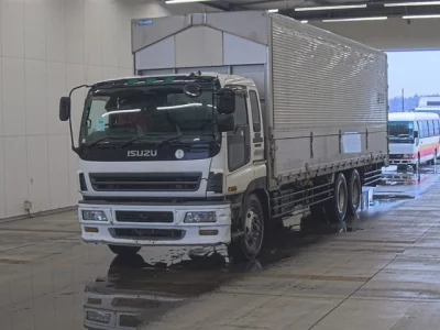 Isuzu GIGA