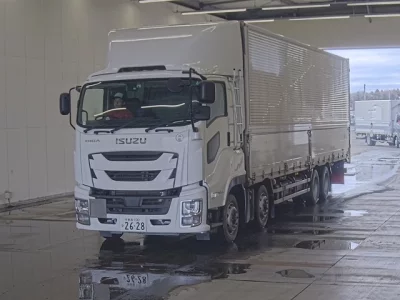 Isuzu GIGA  с аукциона в Японии