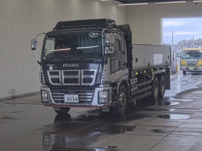 Isuzu GIGA