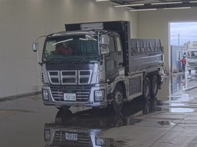 Isuzu GIGA  с аукциона в Японии