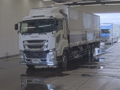 Isuzu GIGA