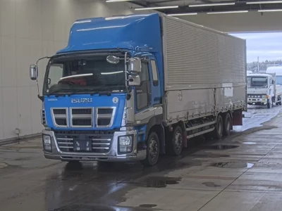 Isuzu GIGA