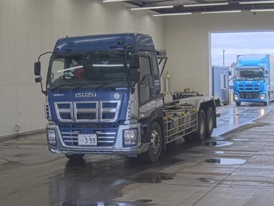 Isuzu GIGA
