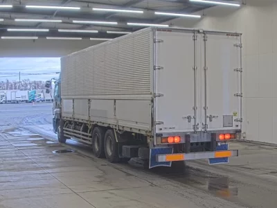 Isuzu GIGA  с аукциона в Японии