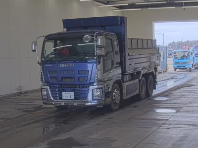 Isuzu GIGA