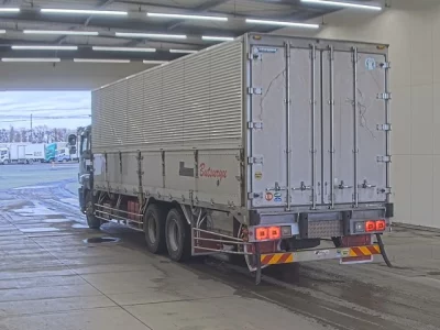 Isuzu GIGA  с аукциона в Японии