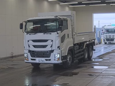 Isuzu GIGA