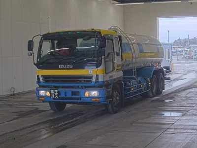 Isuzu GIGA