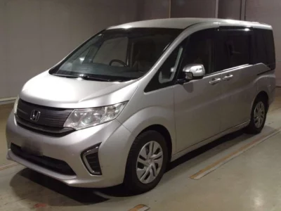 Honda STEP WAGON  с аукциона в Японии