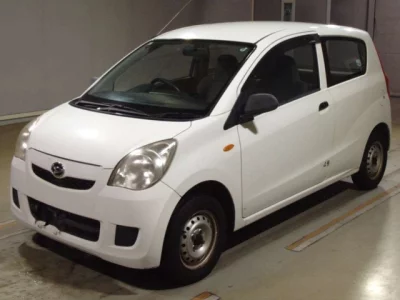 Daihatsu MIRA  с аукциона в Японии