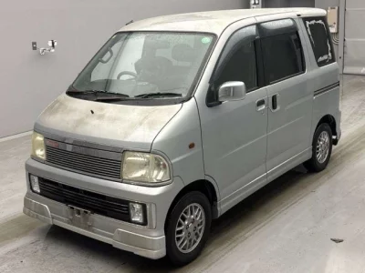 Daihatsu Atrai Wagon  с аукциона в Японии