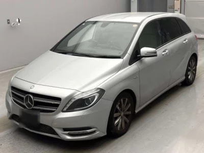 Mercedes-Benz B CLASS
