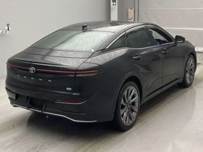 Toyota Crown Crossover