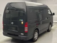 Toyota HIACE VAN лот № 62064 оценка RA  с аукциона в Японии 1