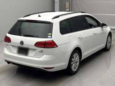 Volkswagen GOLF VARIANT