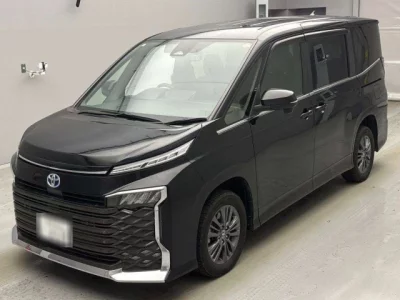 Toyota VOXY  с аукциона в Японии