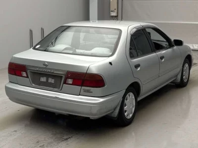 Nissan SUNNY