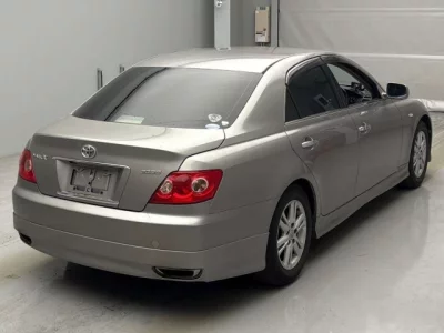 Toyota MARK X  с аукциона в Японии