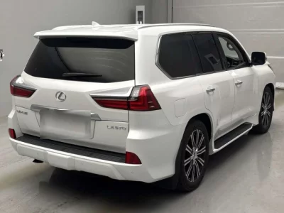 Lexus LX