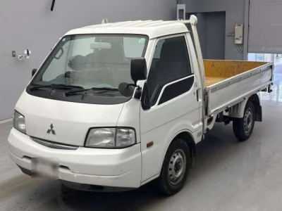 Mitsubishi DELICA TRUCK