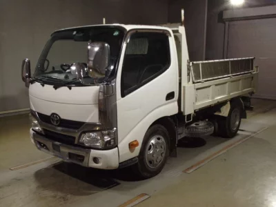 Toyota DYNA  с аукциона в Японии