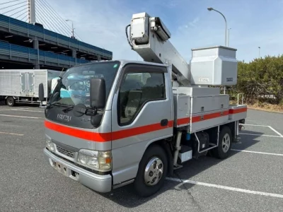 Isuzu ELF