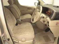 Nissan ELGRAND лот № 70077 оценка R  с аукциона в Японии 4