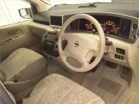 Nissan ELGRAND лот № 70077 оценка R  с аукциона в Японии 2
