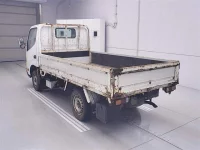 Toyota DYNA лот № 8069 оценка 3  с аукциона в Японии 1