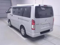 Toyota HIACE VAN лот № 2230 оценка 3.5  с аукциона в Японии 1