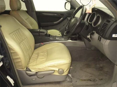 Toyota HILUX SURF  с аукциона в Японии