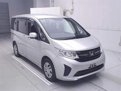 Honda STEP WAGON  с аукциона в Японии