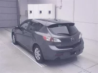 Mazda AXELA лот № 70137 оценка 3.5  с аукциона в Японии 1