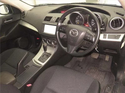 Mazda AXELA  с аукциона в Японии