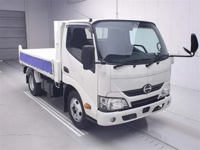 Hino DUTRO  с аукциона в Японии