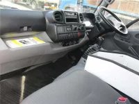 Hino DUTRO лот № 3014 оценка 3.5  с аукциона в Японии 3