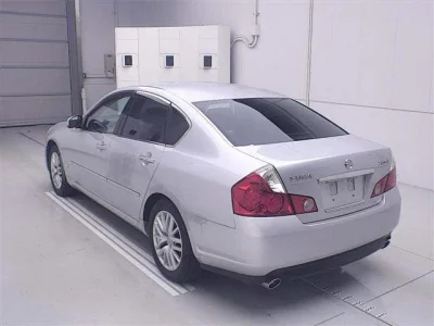 Nissan FUGA  с аукциона в Японии