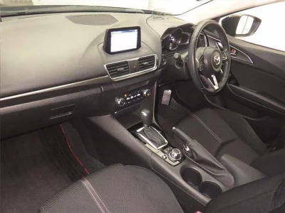 Mazda AXELA  с аукциона в Японии