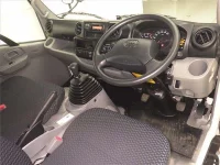 Toyota DYNA лот № 2388 оценка 4  с аукциона в Японии 2