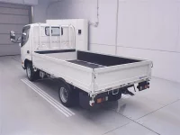 Toyota DYNA лот № 2388 оценка 4  с аукциона в Японии 1