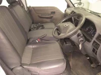 Mazda BONGO VAN лот № 70314 оценка 3.5  с аукциона в Японии 4